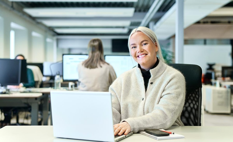 Emilie jobber som boliglånsrådgiver i BN Bank og hjelper deg med mellomfinansiering