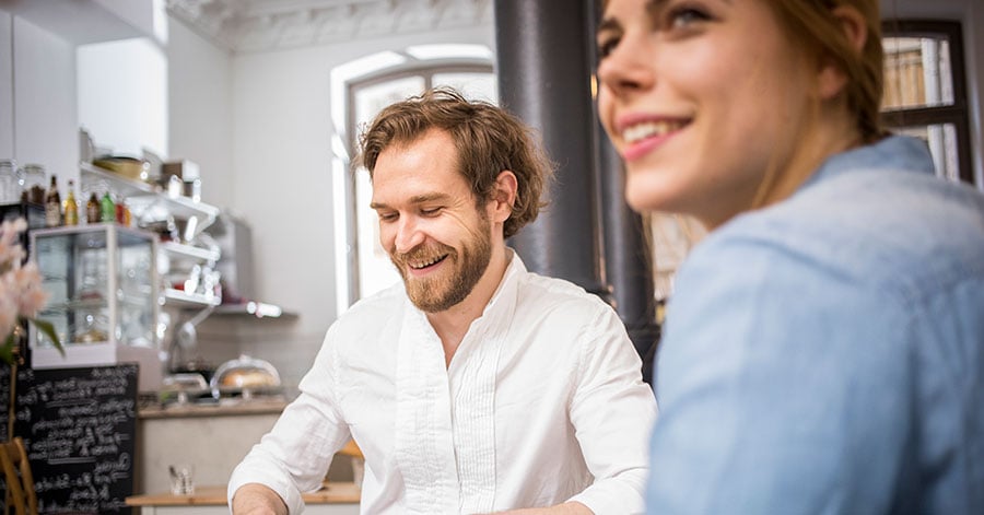 Mann og dame skal starte AS
