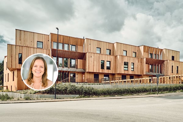 Moderne bygg i rekke og rådgiver i BN Bank, Christine