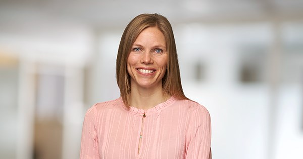 Portrett av Herborg Aanestad, til illustrasjon for BN Banks ledelse