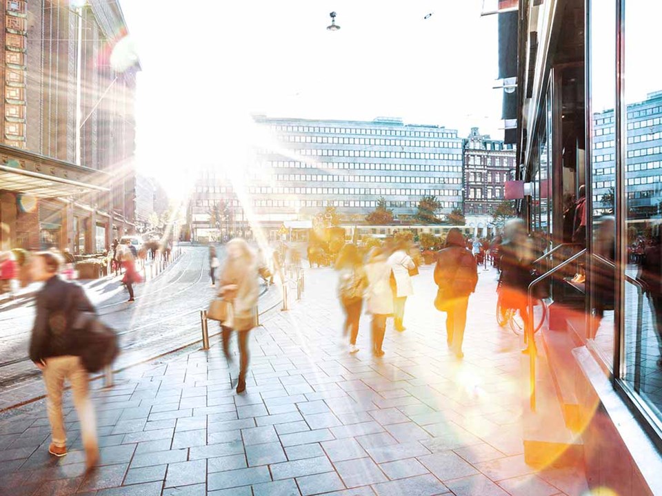 Folk går i Oslos gater, til illustrasjon for eiendomsfinansiering